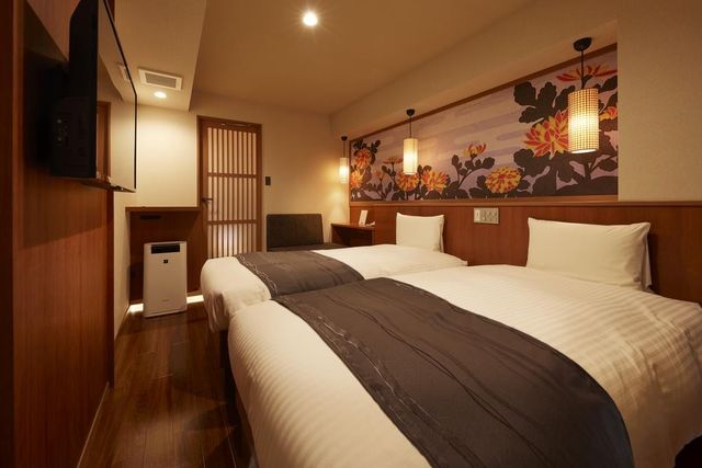 Sakura Sky Hotel-Twin with shower-1