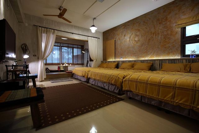 Si Sen Huo Tien Yuan Homestay-Industrial revolution six-person room-2