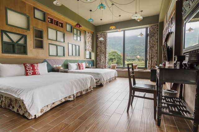 THE DAWN B&B-Mountain View Quad Room With Balcony-3