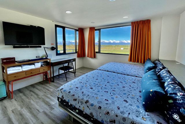 Partly sunny B & B-Quadruple Suite | No Picking Room-9