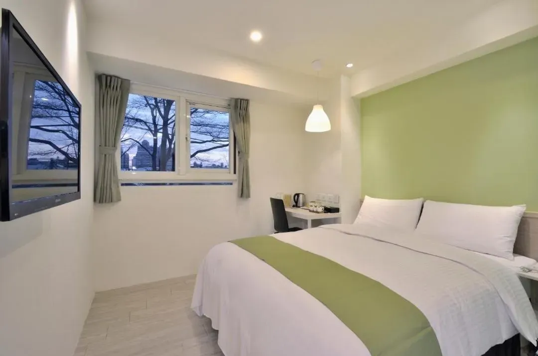 Fengjia Green Hotel
