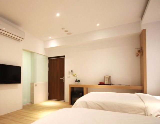 저후 비앤비 (Ze Hu B&B)-Zehu Quadruple Room | Skylight with windows-4