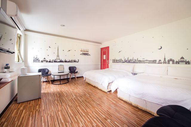 Moon Lake B&B-Quadruple Room-201.202-6
