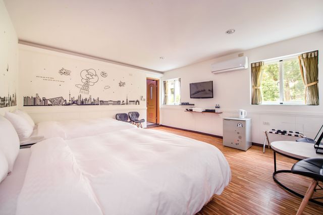 Moon Lake B&B-Quadruple Room-201.202-4