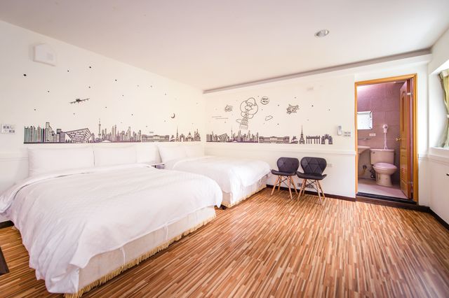 Moon Lake B&B-Quadruple Room-201.202-5