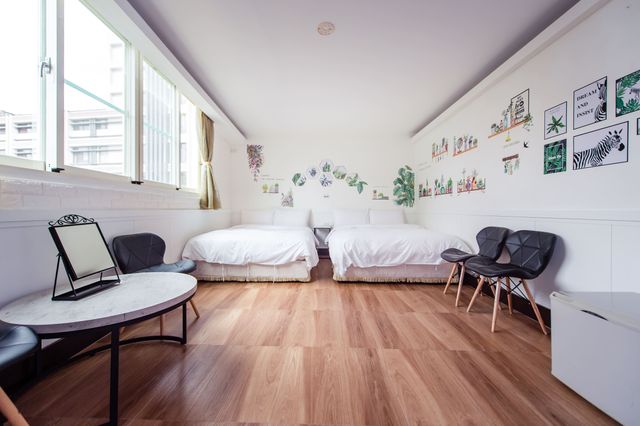 Moon Lake B&B-Quadruple Room-201.202-8