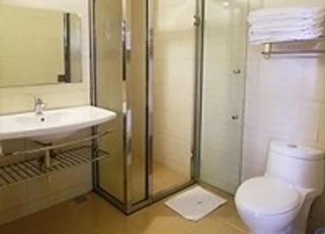 운우로우 홈스테이 (Yun Wu Lou Homestay)-Louzhonglou six person room-4
