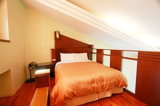 운우로우 홈스테이 (Yun Wu Lou Homestay)-Louzhonglou six person room-3