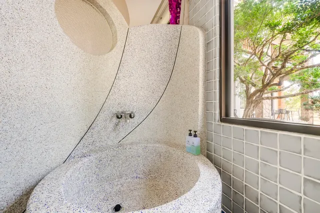 서던 선 홈스테이 북관 (Southern Sun Homestay North House)-King Twin Room with Garden View-12