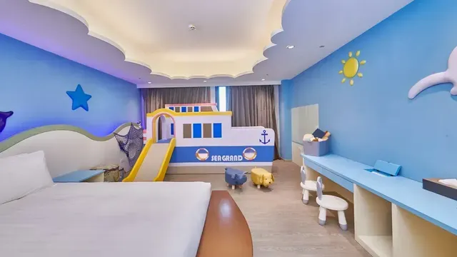 Grand BAY Resort-2025 Ocean Family Room (4 persons room)-2