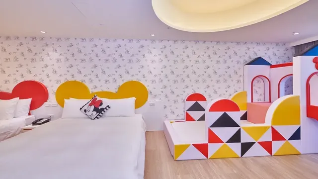 Grand BAY Resort-2025 Mickey Family Room (4 people room)-3