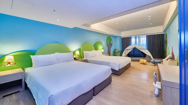Grand BAY Resort-2025 Camping tent family room (4 people room)-1