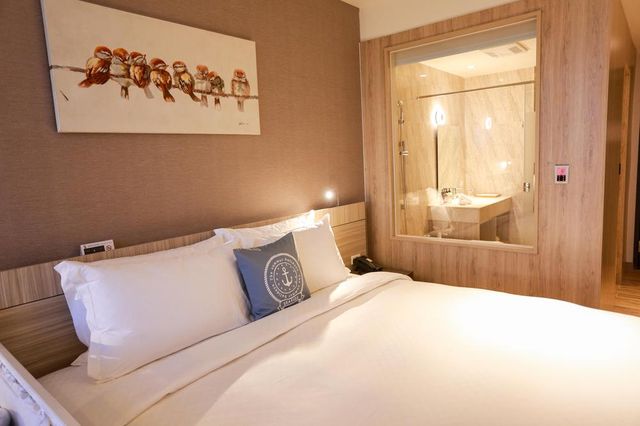 AJ HOTEL-DOUBLE-2