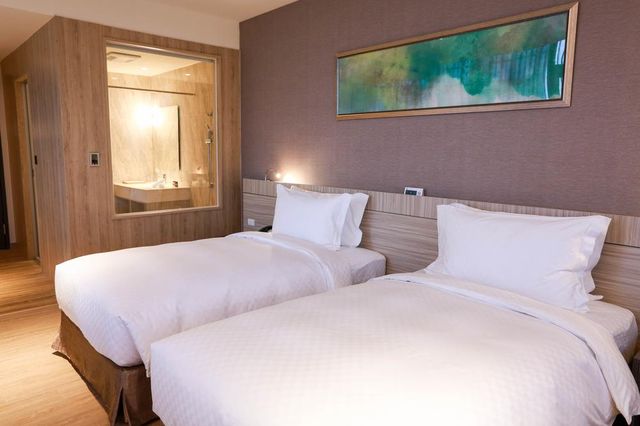 AJ HOTEL-TWIN-2