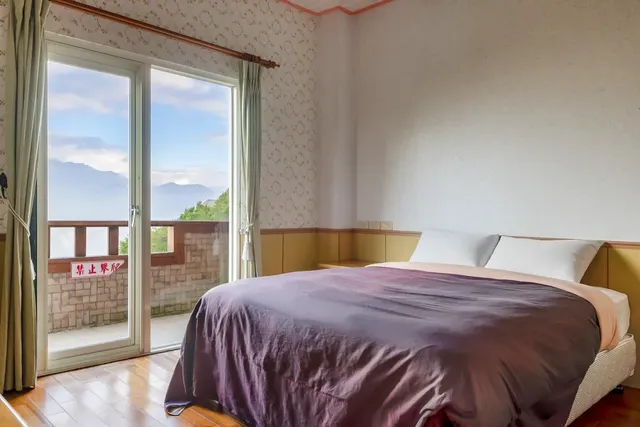 Chingjing New Paradise Bed and Breakfast-Double Room with Mountain View-5