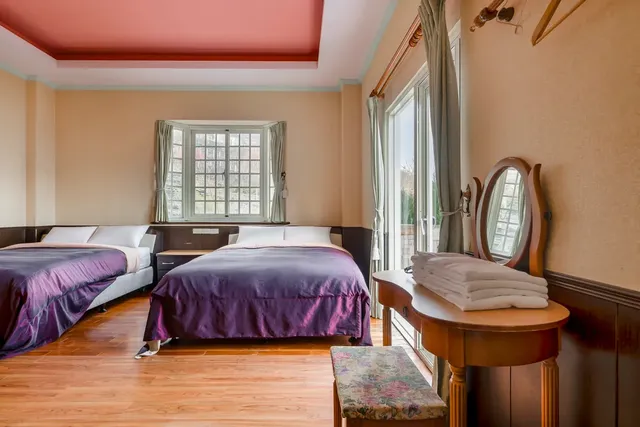 Chingjing New Paradise Bed and Breakfast-Quadruple Room with Mountain View-6