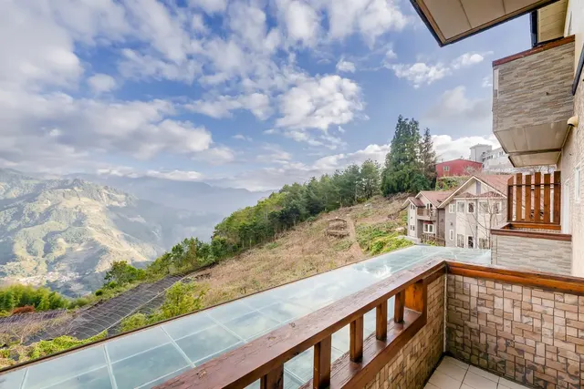 Chingjing New Paradise Bed and Breakfast-Quadruple Room with Mountain View-14