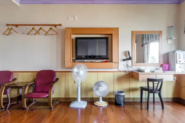 Chingjing New Paradise Bed and Breakfast-Deluxe Quadruple Room-9
