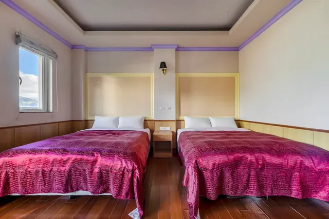 Chingjing New Paradise Bed and Breakfast-Deluxe Quadruple Room-6