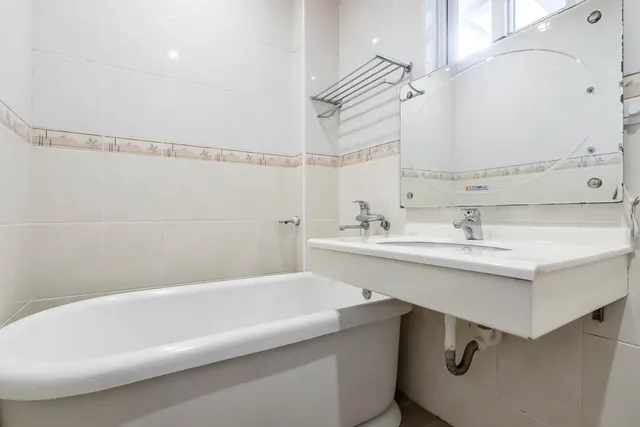 Chingjing New Paradise Bed and Breakfast-Deluxe Quadruple Room-14