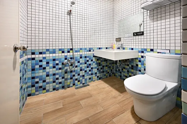 Lake View Resort-standard two-person room-6