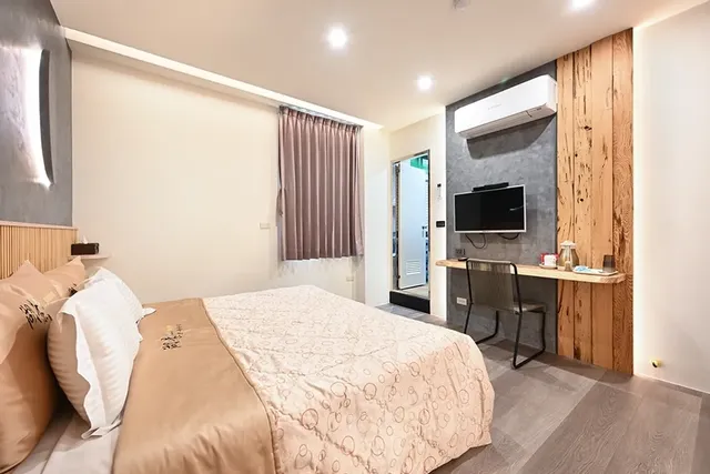 Lake View Resort-standard two-person room-11