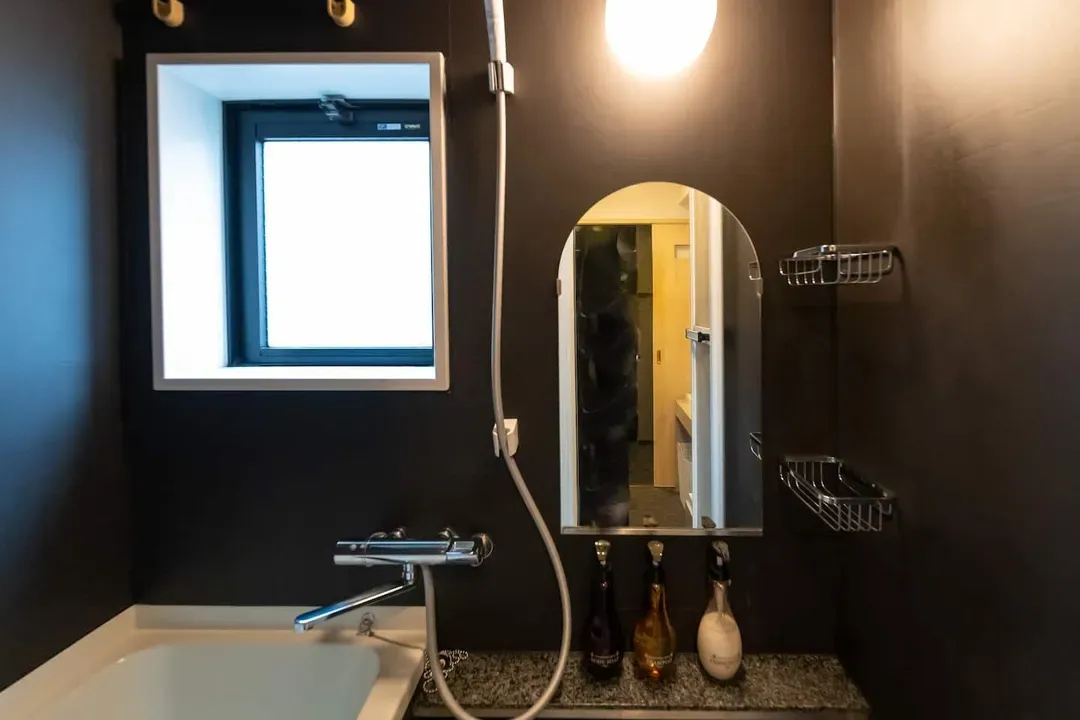 OCY: Open Sale! 30 seconds from Nihonbashi Station, within walking distance of Dotonbori and Shinsaibashi! Designer's Aparthotel