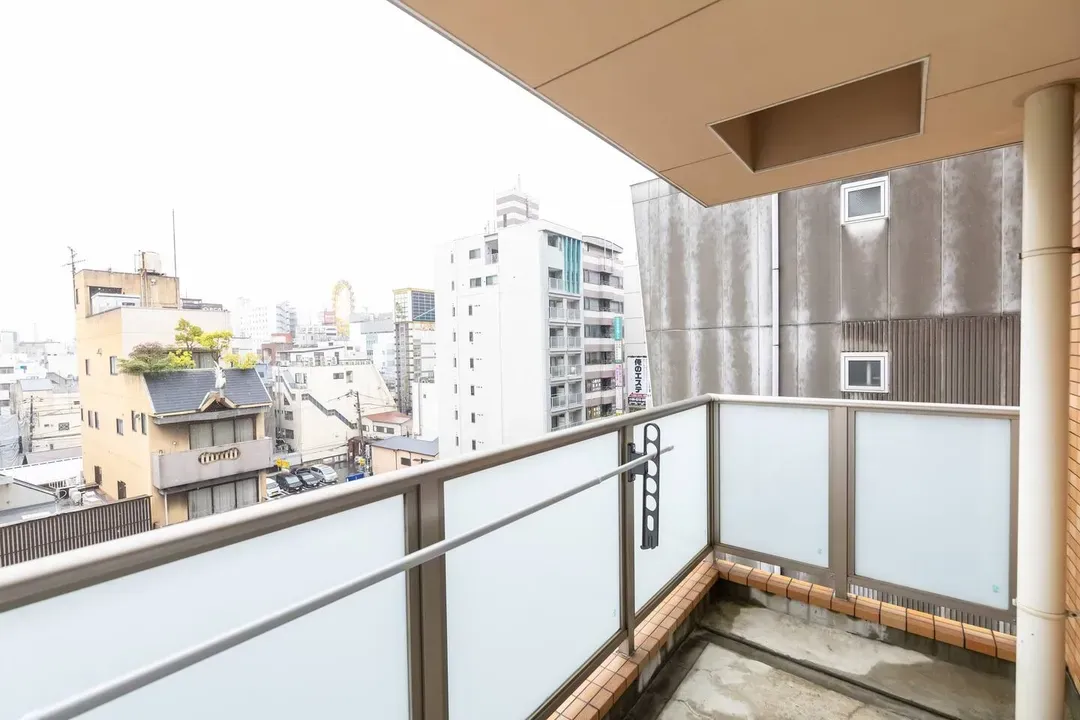 OCY: Open Sale! 30 seconds from Nihonbashi Station, within walking distance of Dotonbori and Shinsaibashi! Designer's Aparthotel