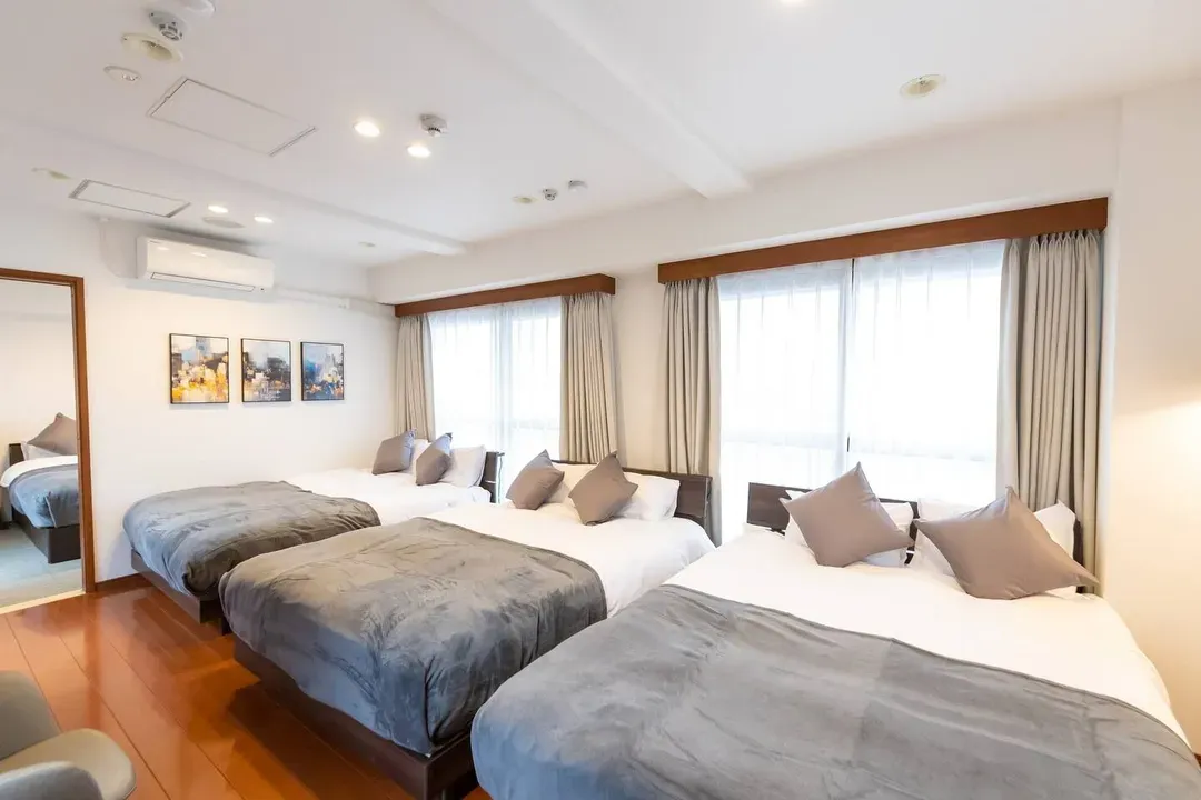 OCY: Open Sale! 30 seconds from Nihonbashi Station, within walking distance of Dotonbori and Shinsaibashi! Designer's Aparthotel