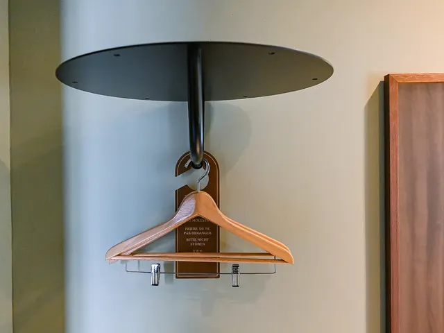 Check inn Hive-Accessible Room-6