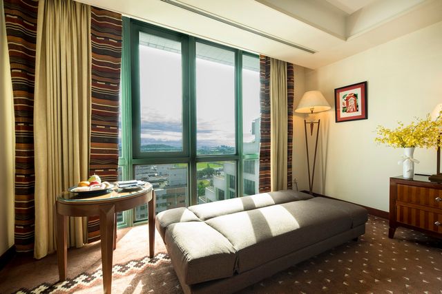 Naruwan Hotel-Deluxe Double Room-5