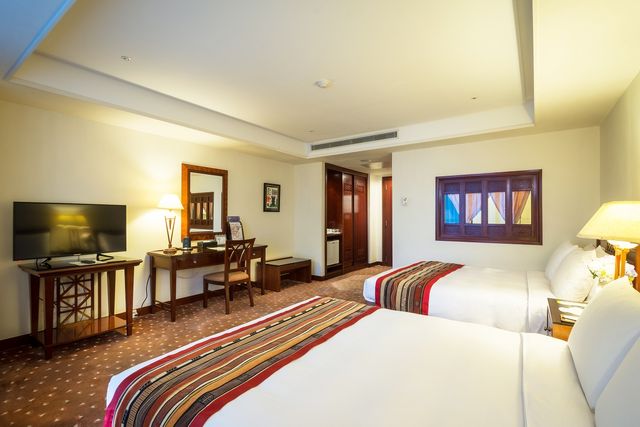 Naruwan Hotel-Deluxe Twin Room-3