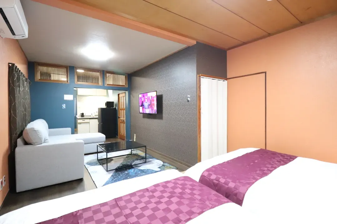桃谷旅居｜JR桃谷站步行2分/桃谷商店街内/2站直达天王寺/最多入住24位