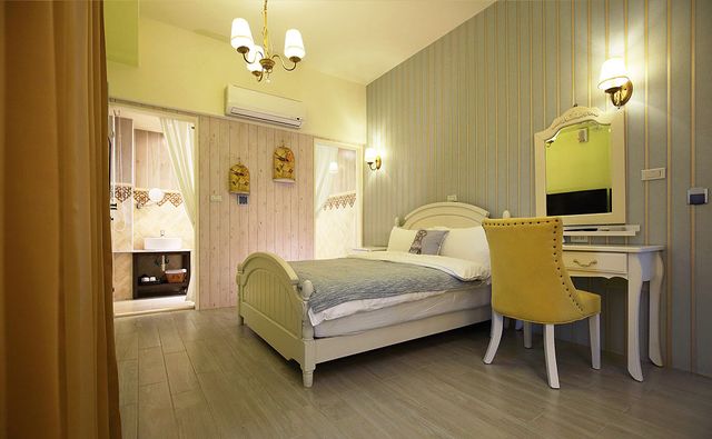 Houshan Chengbao Homestay-French country (2 people room)-2