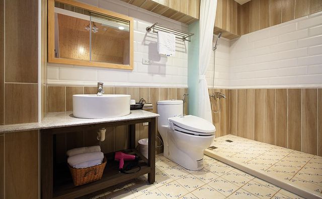 Houshan Chengbao Homestay-Romantic pink (2 person room)-10