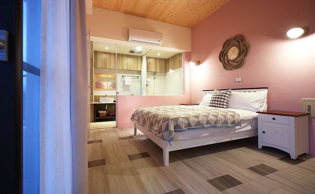 Houshan Chengbao Homestay-Romantic pink (2 person room)-2