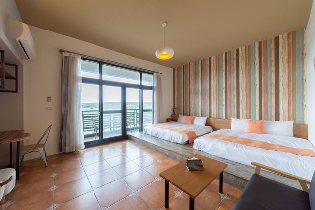 타임 트래블 Time Travel-Balcony view quadruple room-8