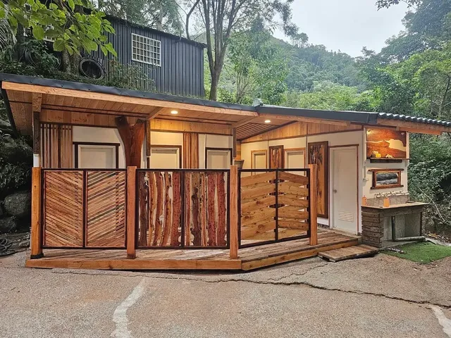 帆船村露營區｜獨家7折起！豪華露營一泊三食-隧道帳4-13