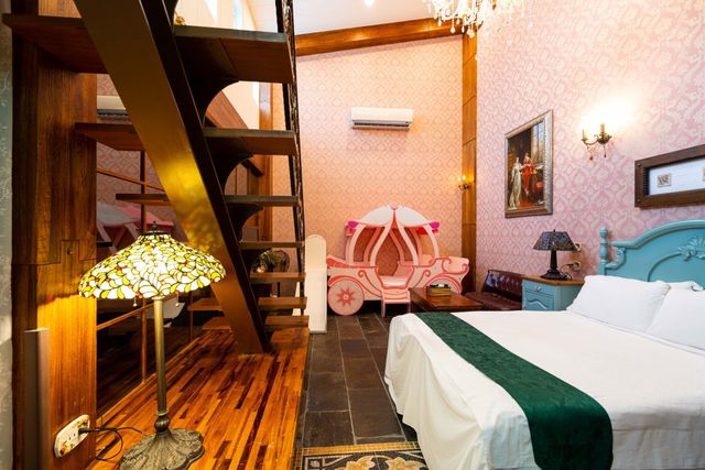 XinYuan-Deluxe Quadruple Room-3