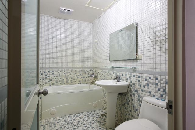 Long Shan Hotel-Standard Double Room-6