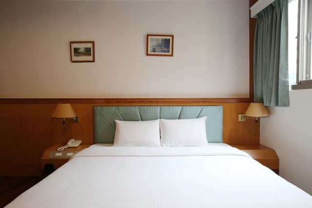 Long Shan Hotel-Superior Double Room-5