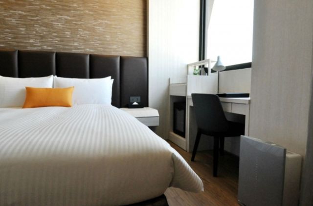 TreeArt Hotel-Deluxe Double Room with Bath-5
