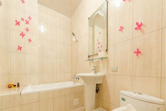 Anping two parent-child bed and breakfast-Old castle room-9