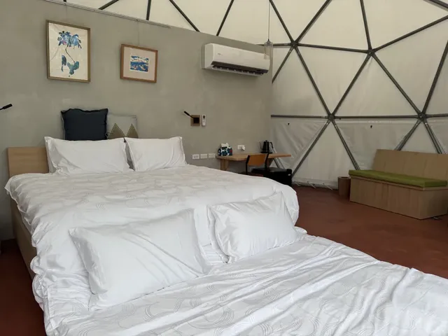 山裡生活自然休閒農場 | 豪華星球帳、獨立衛浴+冷氣，澎湃一泊二食爐烤排餐-【豪華露營】豪華圓帳-6