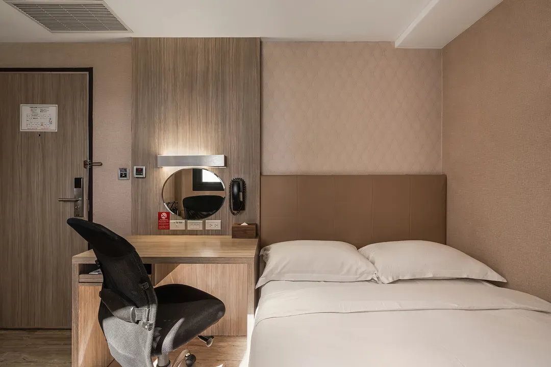 The Riverhotel International