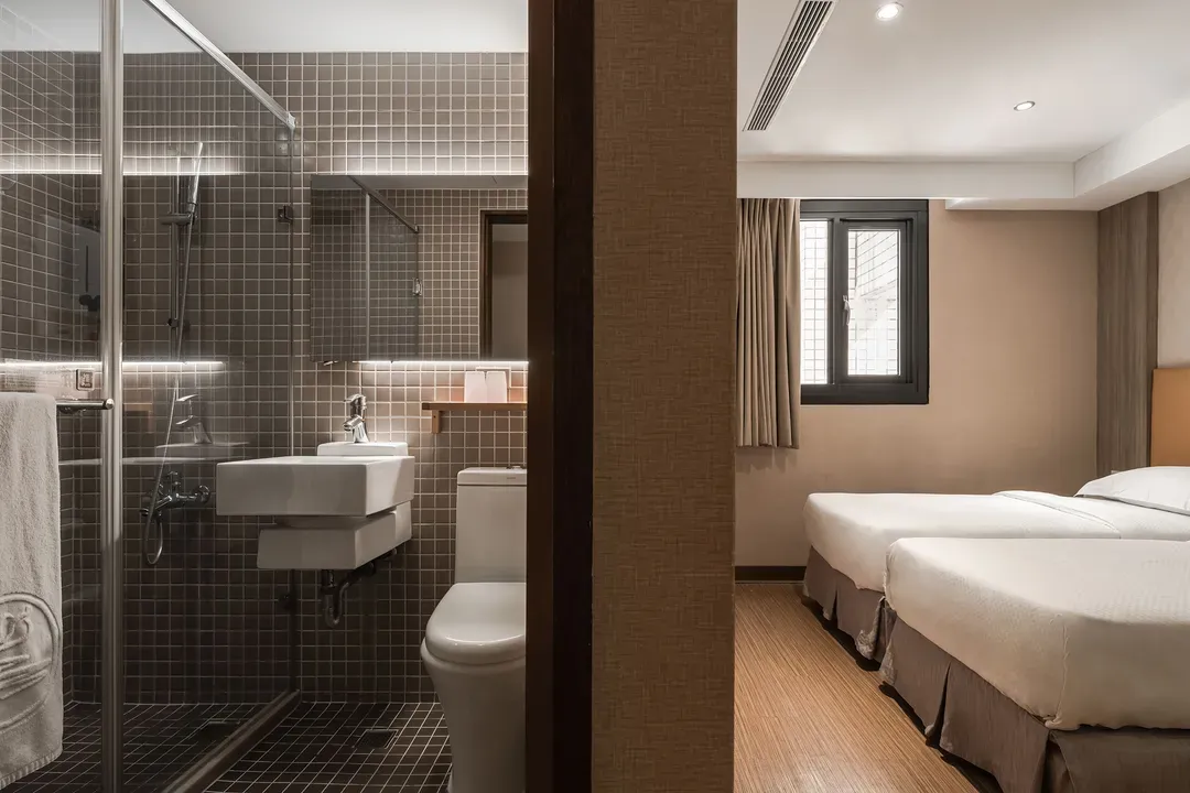 The Riverhotel International