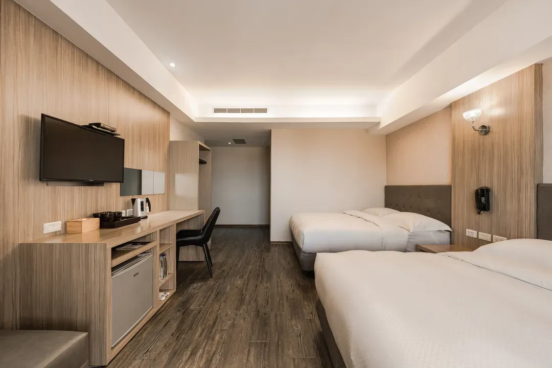 The Riverhotel International