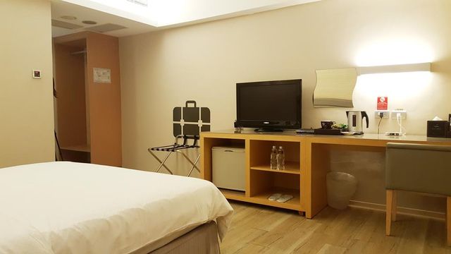 더 리버사이드 호텔 에스테틱스 (The Riverside Hotel Esthetics) 【가오슝 호텔 Top 10 】-Business Room-4