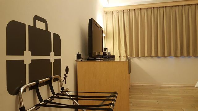 더 리버사이드 호텔 에스테틱스 (The Riverside Hotel Esthetics) 【가오슝 호텔 Top 10 】-Business Room-5