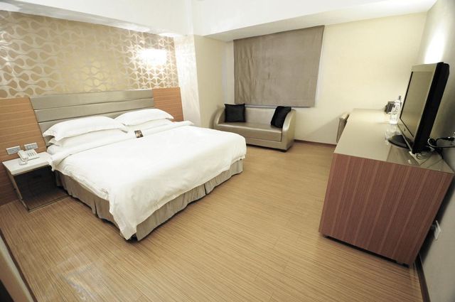 더 리버사이드 호텔 에스테틱스 (The Riverside Hotel Esthetics) 【가오슝 호텔 Top 10 】-Deluxe Business Double Room-4